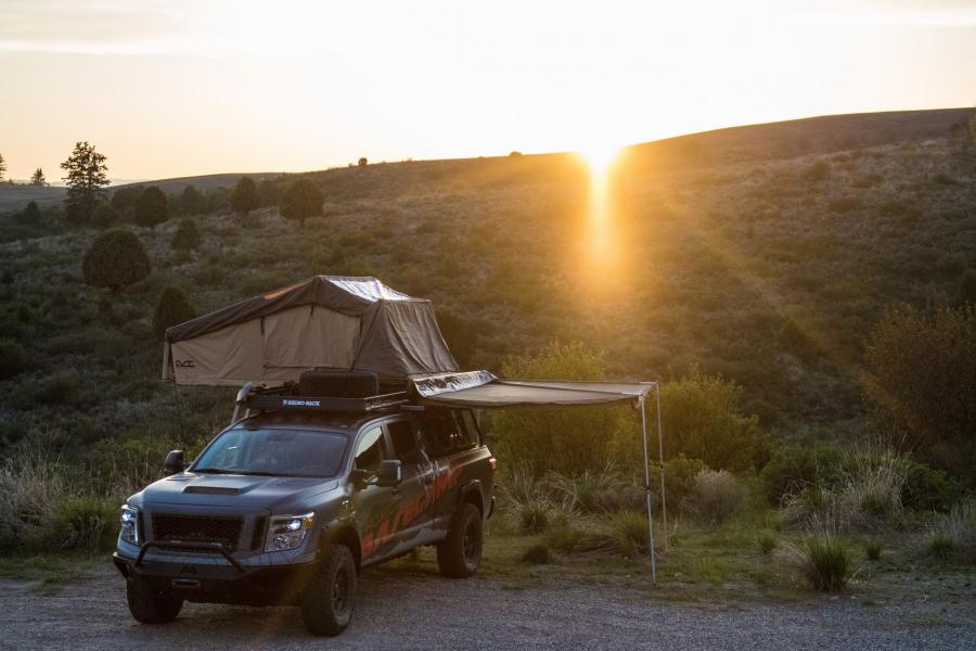  Nissan Titan XD PRO-4X Project Basecamp 2017 года  (фото 9 из 28)